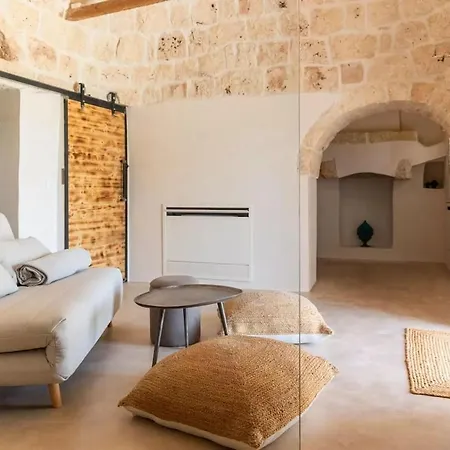 Trullo Nomad Glass Cube * San Michele Salentino