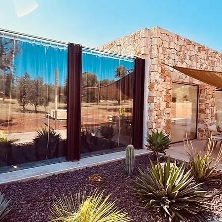 Villa Trullo Nomad Glass Cube *