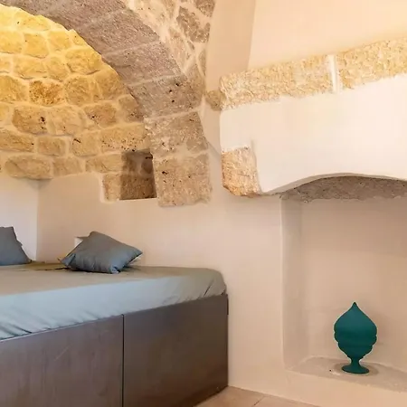 Trullo Nomad Glass Cube San Michele Salentino