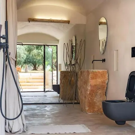 Trullo Nomad Glass Cube San Michele Salentino