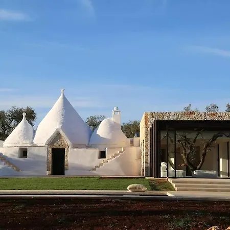 Villa Trullo Nomad Glass Cube *