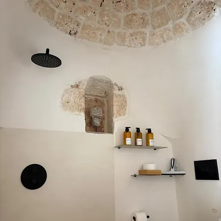 Villa Trullo Nomad Glass Cube *