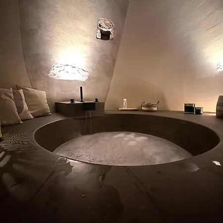 Villa Trullo Nomad Glass Cube *