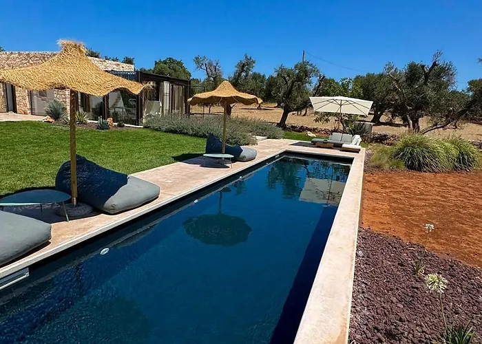 Villa Trullo Nomad Glass Cube