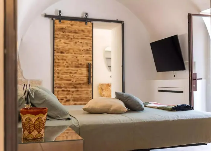 Trullo Nomad Glass Cube Villa San Michele Salentino