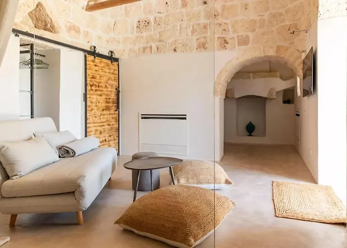 Trullo Nomad Glass Cube * San Michele Salentino