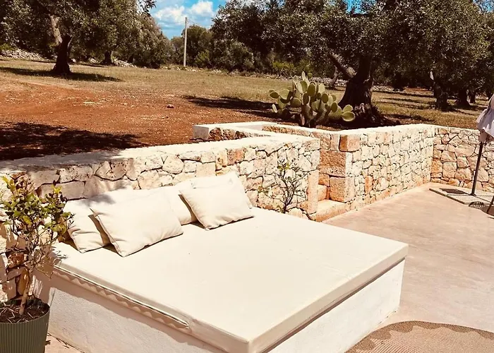 Trullo Nomad Glass Cube San Michele Salentino