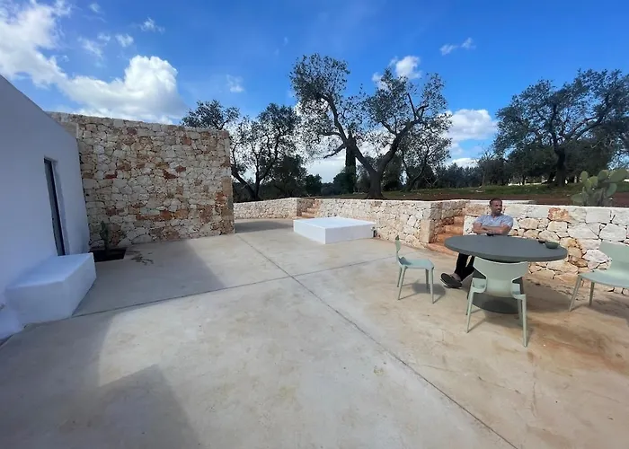 Villa Trullo Nomad Glass Cube *