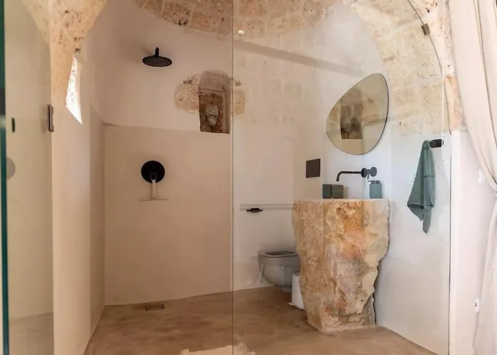 Trullo Nomad Glass Cube Villa San Michele Salentino