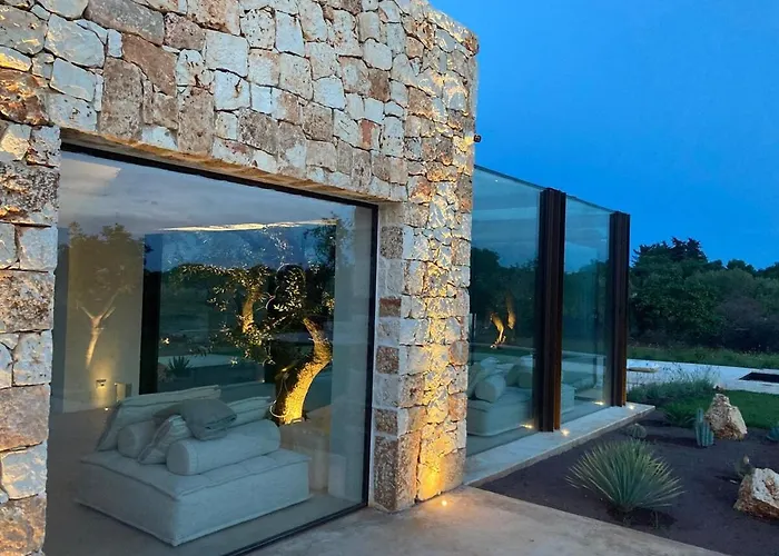 Villa Trullo Nomad Glass Cube *