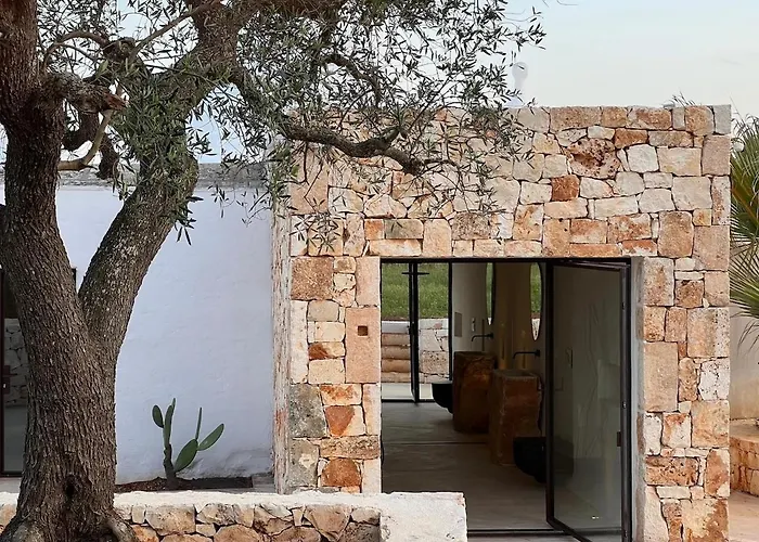 Trullo Nomad Glass Cube * San Michele Salentino