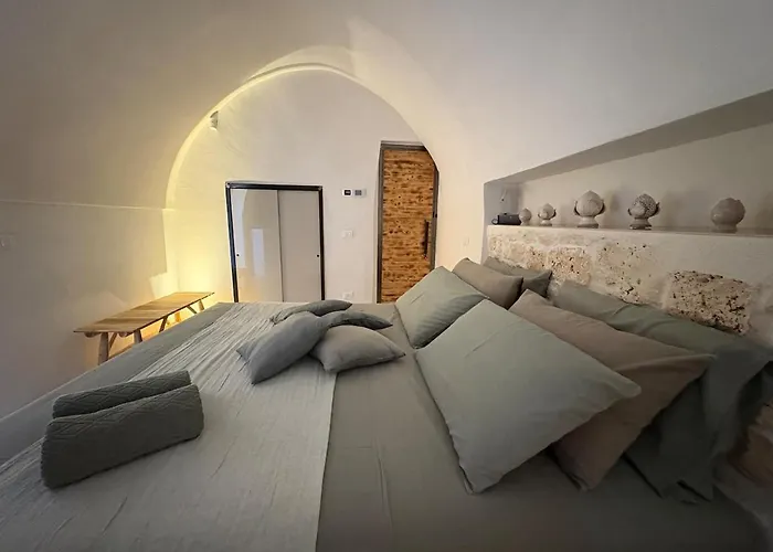 Villa Trullo Nomad Glass Cube *