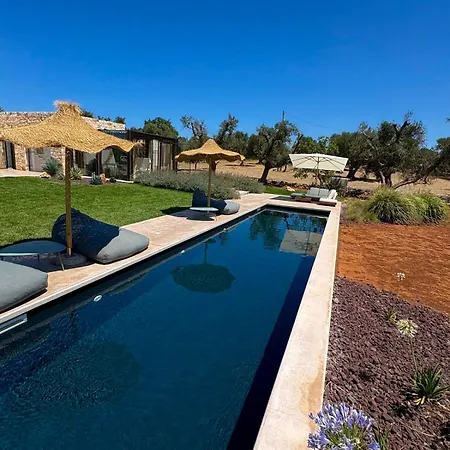 فيلة Trullo Nomad Glass Cube