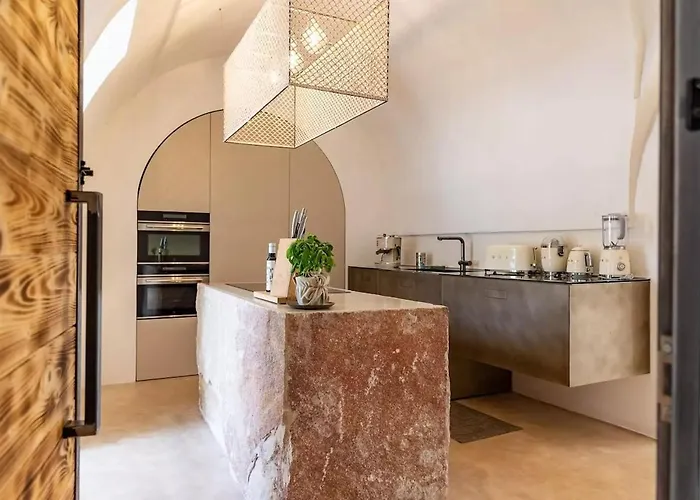 Trullo Nomad Glass Cube 别墅 圣米凯莱萨伦蒂诺