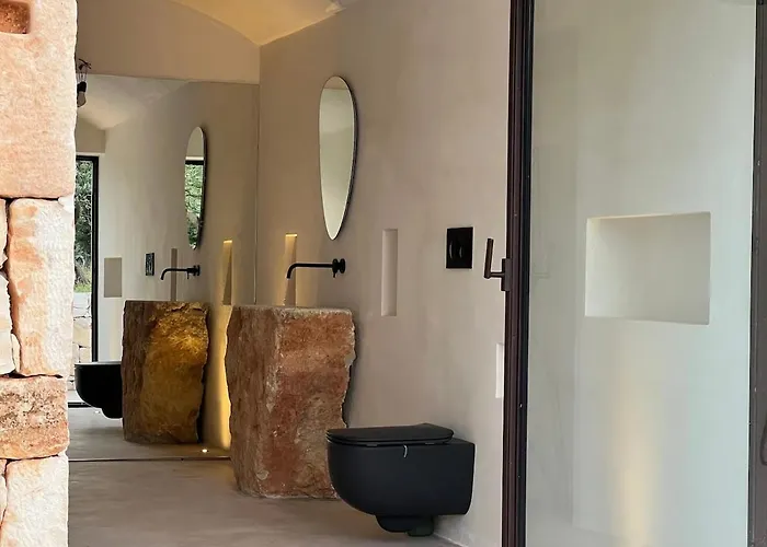 Trullo Nomad Glass Cube 圣米凯莱萨伦蒂诺